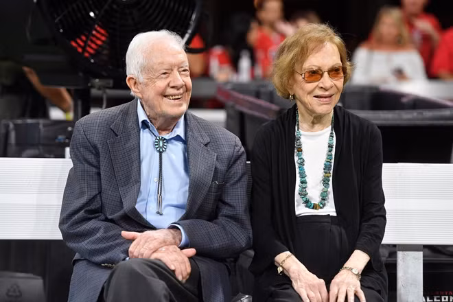 Ông Jimmy Carter và vợ, bà Rosalynn Carter. Ảnh :TIN