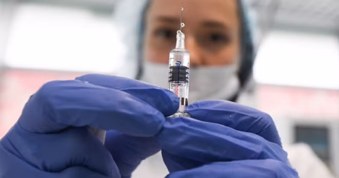 Nga sắp trở thành nước đầu tiên phê duyệt vaccine COVID-19. Ảnh minh hoạ Nga sắp trở thành nước đầu tiên phê duyệt vaccine COVID-19. Ảnh minh hoạ