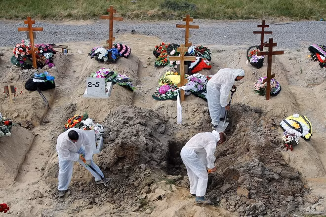 Số ca tử vong vì COVID-19 tại Nga gia tăng đáng kể trong hai tháng gần nhất. Ảnh: Reuters