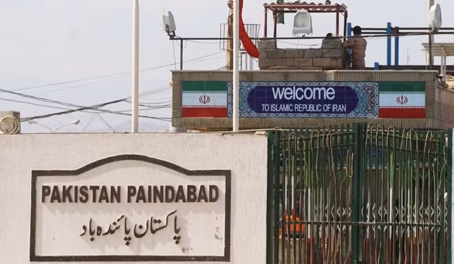 Biên giới giữa Iran và nhiều nước bị đóng cửa vì tình hình dịch bệnh. Ảnh: ITN