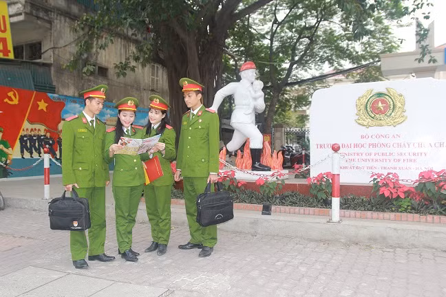 Trong năm 2020, 100 cử nhân ưu tú sẽ có cơ hội khoác lên mình bộ sắc phục CAND.