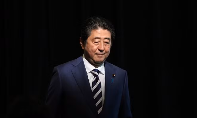 Thủ tướng Nhật Bản Shinzo Abe chính thức từ chức. Ảnh: AP Thủ tướng Nhật Bản Shinzo Abe chính thức từ chức. Ảnh: AP