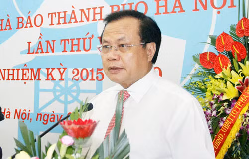 Đồng chí Phạm Quang Nghị, Ủy viên Bộ Chính trị, Bí thư Thành ủy Hà Nội phát biểu tại Đại hội Đồng chí Phạm Quang Nghị, Ủy viên Bộ Chính trị, Bí thư Thành ủy Hà Nội phát biểu tại Đại hội