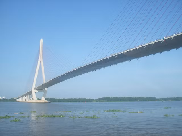 Thi thể nạn nhân được tìm thấy khi trôi xa, cách cầu Cần Thơ 40km.