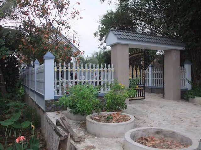 Căn nhà bị trộm đột nhập. Căn nhà bị trộm đột nhập.