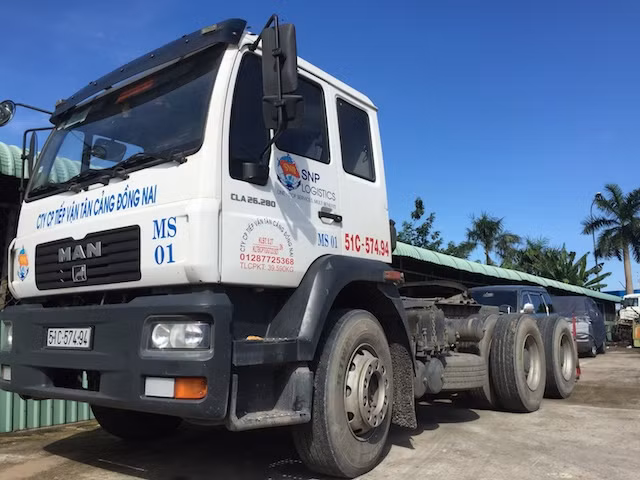 Xe đầu kéo