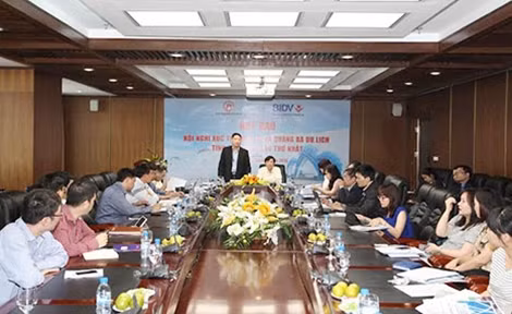 Quang cảnh buổi họp báo.