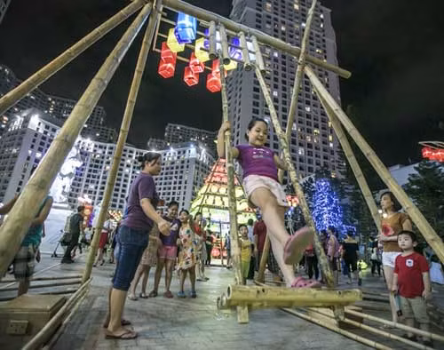 Lễ hội trung thu 2015 dành cho cư dân Vinhomes đã tái hiện không gian truyền thống ý nghĩa đồng thời xây dựng một cộng đồng cư dân gắn kết, văn minh.