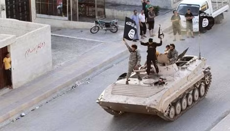 Phiến quân IS ở Raqqa, Syria.