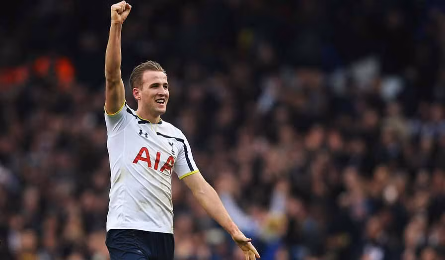 Nhưng Harry Kane mới là người xuất sắc hơn. Ảnh: Premierleague.