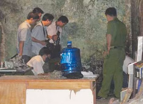 Lực lượng Kỹ thuật hình sự khám nghiệm hiện trường trọng án. Lực lượng Kỹ thuật hình sự khám nghiệm hiện trường trọng án.