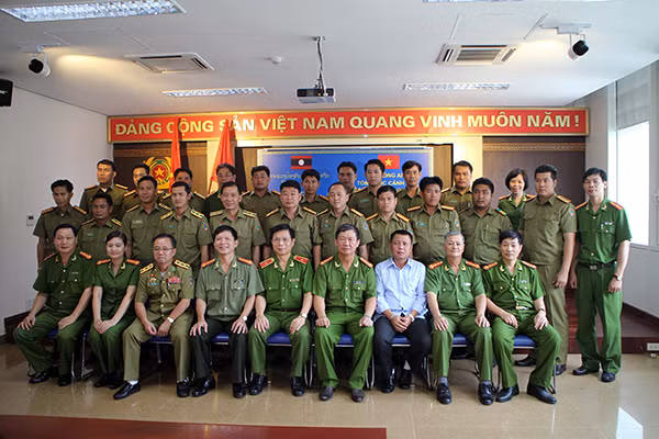 Các đại biểu, giảng viên, học viên tham dự lớp tập huấn. Các đại biểu, giảng viên, học viên tham dự lớp tập huấn.