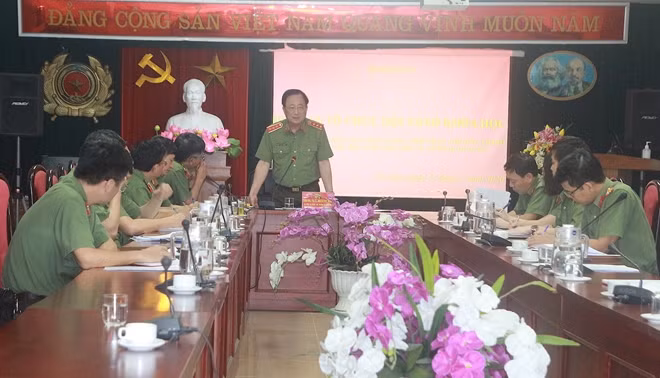 Thứ trưởng Nguyễn Văn Thành chủ trì cuộc họp về Hội thảo khoa học “75 năm CAND dân xây dựng, chiến đấu, trưởng thành và 15 năm Ngày hội toàn dân bảo vệ an ninh Tổ quốc”