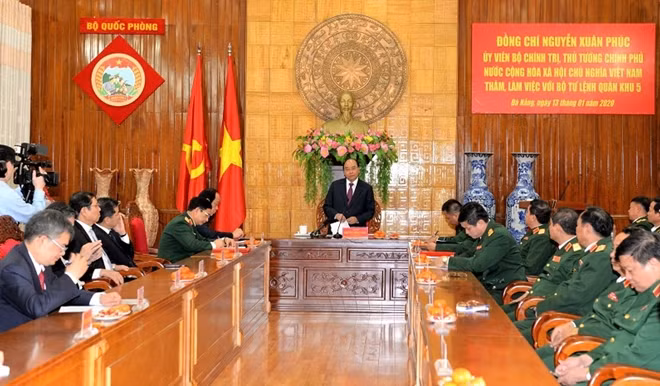 Thủ tướng Nguyễn Xuân Phúc phát biểu tại buổi làm việc