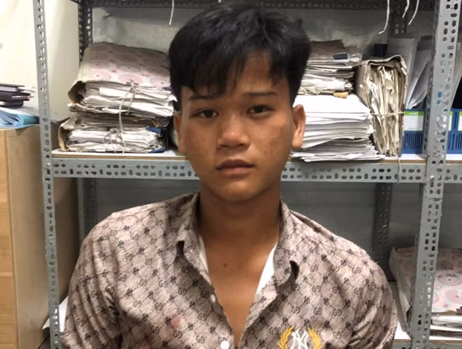 Đối tượng Đinh Trung Hiếu
