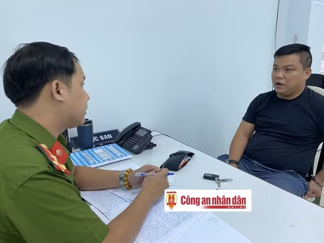Cơ quan Công an lấy lời khai một số đối tượng cầm đầu đường dây đánh bạc