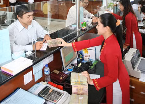 Trần lãi suất nên để tự thỏa thuận nhằm thúc đẩy tiêu dùng.