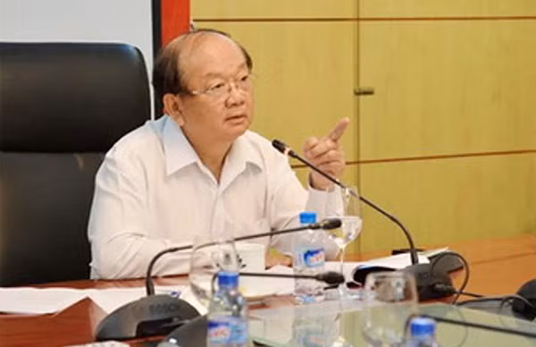 Thứ trưởng Bộ Tài nguyên và môi trường Bùi Cách Tuyến.