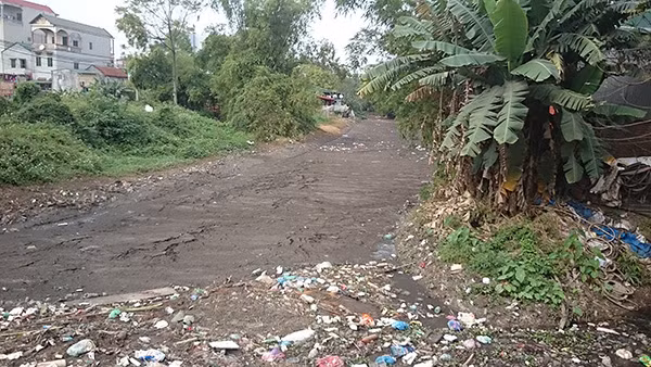 Rác thải tại một làng nghề