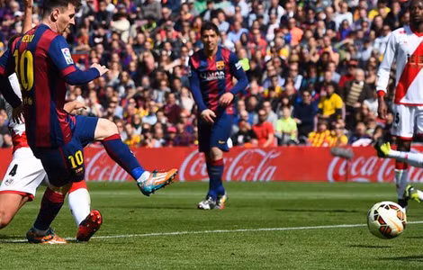 Lionel lập hat-trick lần thứ 24 trong sự nghiệp thi đấu tại La Liga (Ảnh – BBC.com). Lionel lập hat-trick lần thứ 24 trong sự nghiệp thi đấu tại La Liga (Ảnh – BBC.com).