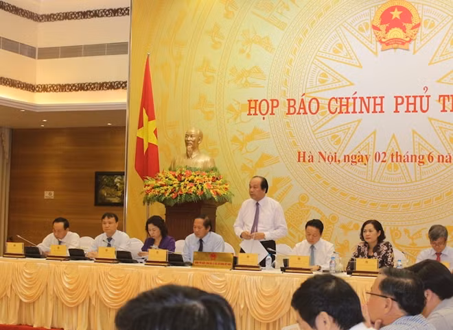 Bộ trưởng Mai Tiến Dũng giải đáp thắc mắc thông tin về nguyên nhân cá chết