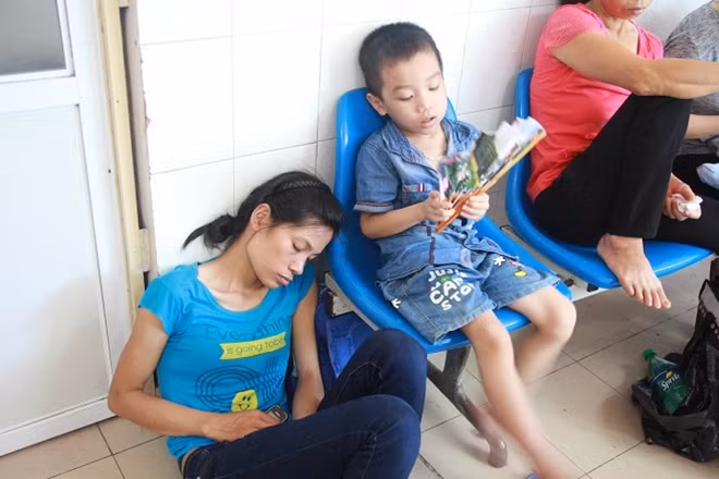 Kiệt sức vì nắng nóng.