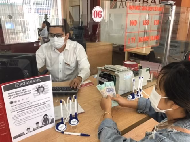 30% khách hàng chưa có tài khoản ngân hàng.
