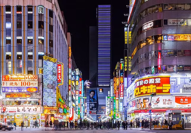 Trung tâm Kabukicho - Ban đêm. Trung tâm Kabukicho - Ban đêm.