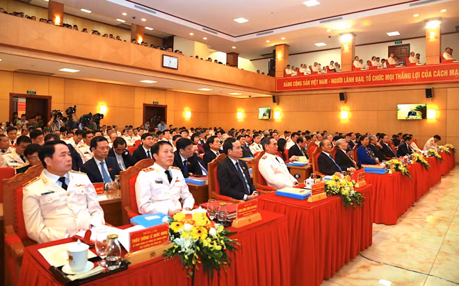 Các đại biểu tham dự đại hội.