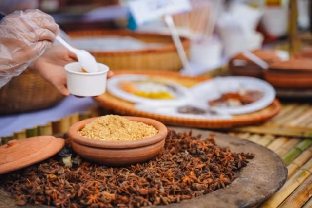 Hội chợ quy tụ tinh hoa ẩm thực từ khắp các vùng miền đất nước. Hội chợ quy tụ tinh hoa ẩm thực từ khắp các vùng miền đất nước.