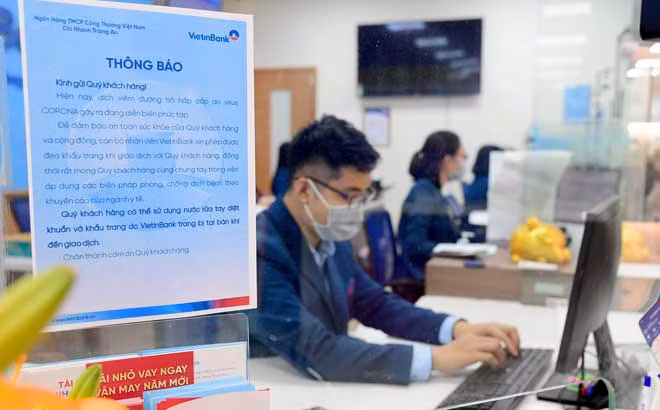 VietinBank khuyến cáo khách hàng và thực hiện các biện pháp tích cực phòng chống dịch.