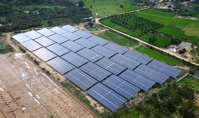Chỉ vài năm trở lại đây, hàng nghìn dự án điện năng lượng mặt trời được mọc lên khắp vùng quê hẻo lánh của các tỉnh Tây Nguyên.