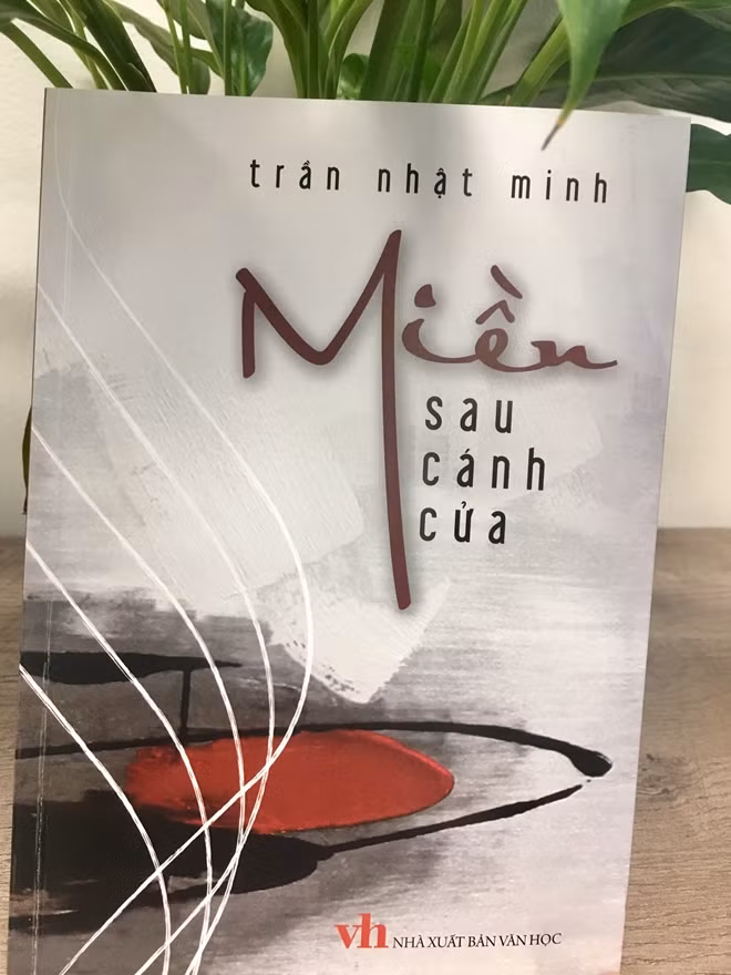 Tác phẩm “Miền sau cánh cửa” của tác giả Trần Nhật Minh.