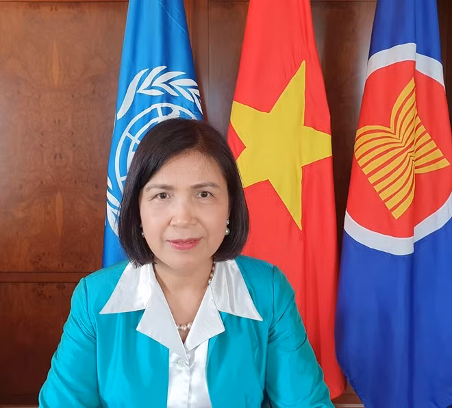 Đại sứ Lê Thị Tuyết Mai phát biểu tại một phiên thảo luận của Hội đồng Nhân quyền.
