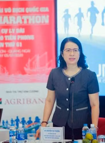 Bà Nguyễn Thị Phượng - Phó Tổng Giám đốc Ngân hàng Nông nghiệp và Phát triển Nông thôn Việt Nam, phát biểu tại buổi họp báo.