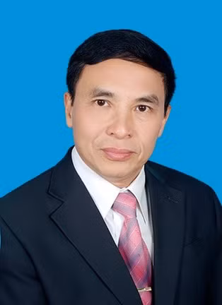 Phó Giáo sư - Tiến sĩ ngôn ngữ Nguyễn Hữu Đạt. Phó Giáo sư - Tiến sĩ ngôn ngữ Nguyễn Hữu Đạt.