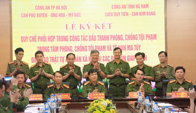 Đại diện các đơn vị ký quy chế phối hợp. Đại diện các đơn vị ký quy chế phối hợp.