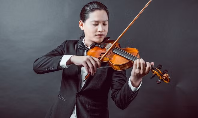 Nghệ sĩ Violin Anh Tú.