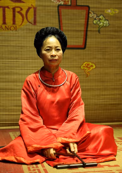 NSƯT Bạch Vân.
