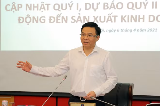 Tổng Giám đốc Lê Mạnh Hùng kết luận buổi tọa đàm.