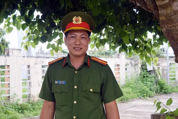 Thiếu tá Tăng Thái Nhân.