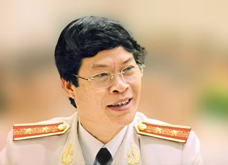 Trung tướng - nhà văn Hữu Ước.