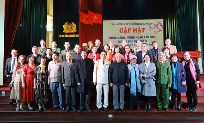 Các đại biểu tại buổi Gặp mặt.