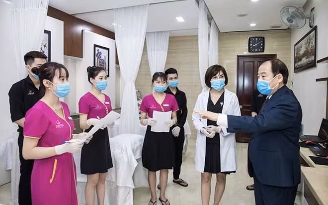 Dưới sự cố vấn của PGS.TS Trần Đắc Phu.