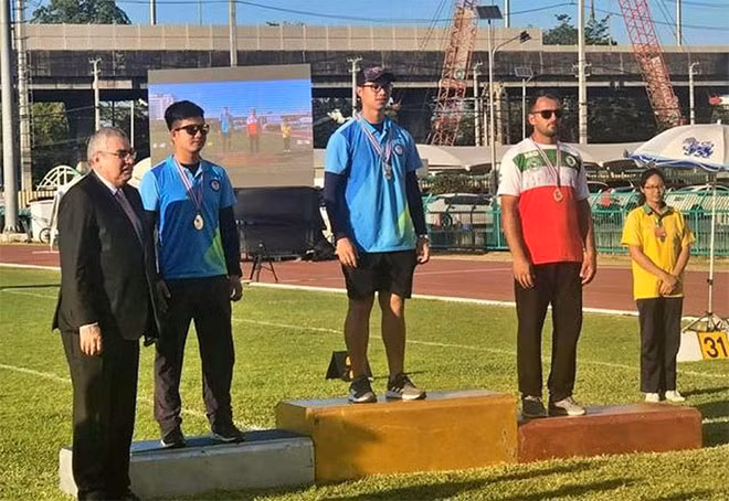 Nguyễn Hoàng Phi Vũ (thứ ba từ trái sang) giành vé dự Olympic Tokyo vào năm 2021. Nguyễn Hoàng Phi Vũ (thứ ba từ trái sang) giành vé dự Olympic Tokyo vào năm 2021.