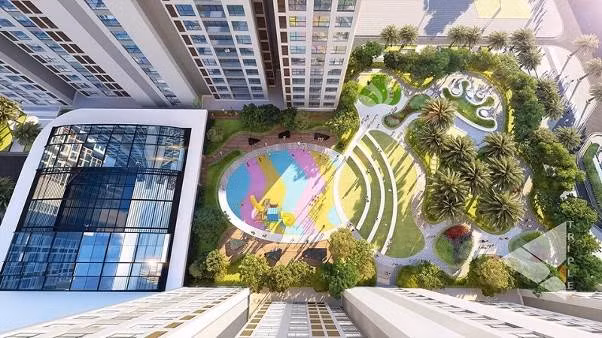 Hệ sinh thái Live -Work – Play hoàn với bể bơi bốn mùa thuộc top lớn nhất, hiện đại nhất thủ đô cùng rất nhiều tiện ích 5 sao chuẩn Vinhomes