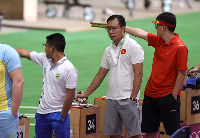 Xạ thủ Hoàng Xuân Vinh không thể tạo nên bất ngờ ở Olympic Tokyo 2020. Xạ thủ Hoàng Xuân Vinh không thể tạo nên bất ngờ ở Olympic Tokyo 2020.