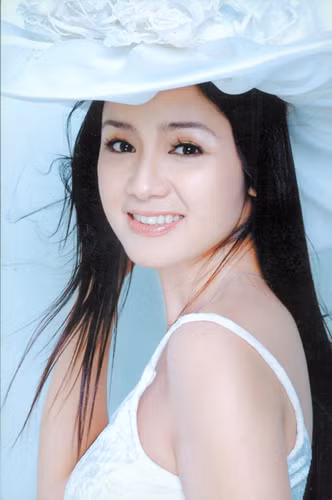 NSND Thu Hà.