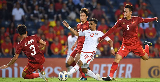 U23 Việt Nam trong trận đấu với U23 UAE. Ảnh: AFC