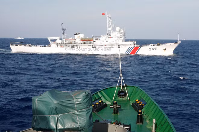 Trung Quốc sử dụng tàu hải cảnh để "thử" phản ứng của Indonesia. Ảnh: Reuters